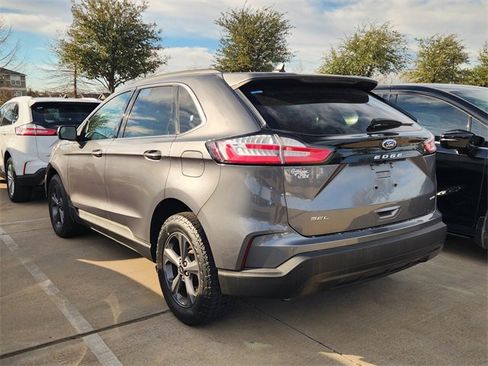 Used 2022 Ford Edge SEL w/ Sport Appearance Package image 6