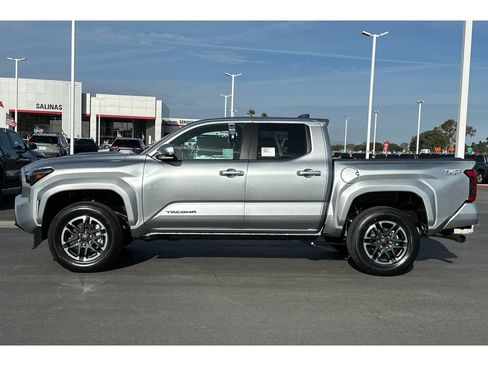 New 2025 Toyota Tacoma TRD Sport image 7