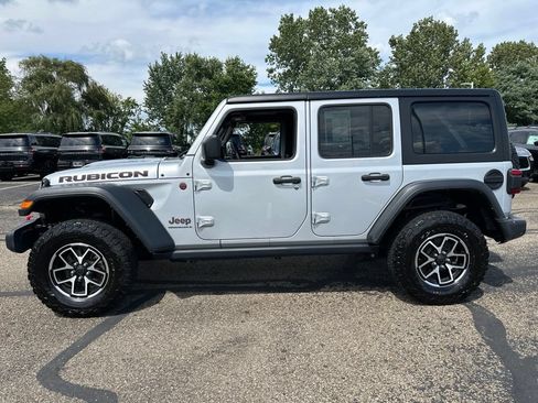 Used 2024 Jeep Wrangler Unlimited Rubicon AWD/4WD image 6
