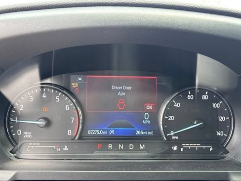 Used 2020 Ford Explorer XLT w/ Equipment Group 202A AWD/4WD image 11