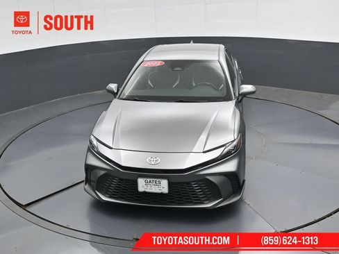 Used 2025 Toyota Camry SE FWD image 48