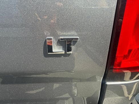Used 2019 Chevrolet Colorado LT w/ LT Convenience Package RWD image 9