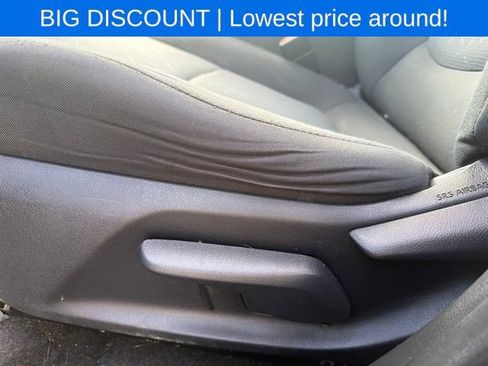Used 2019 Toyota RAV4 XLE w/ Carpet Mat Package AWD/4WD image 25