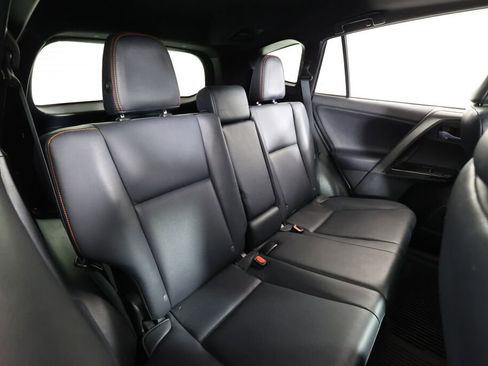 Used 2016 Toyota RAV4 SE image 21
