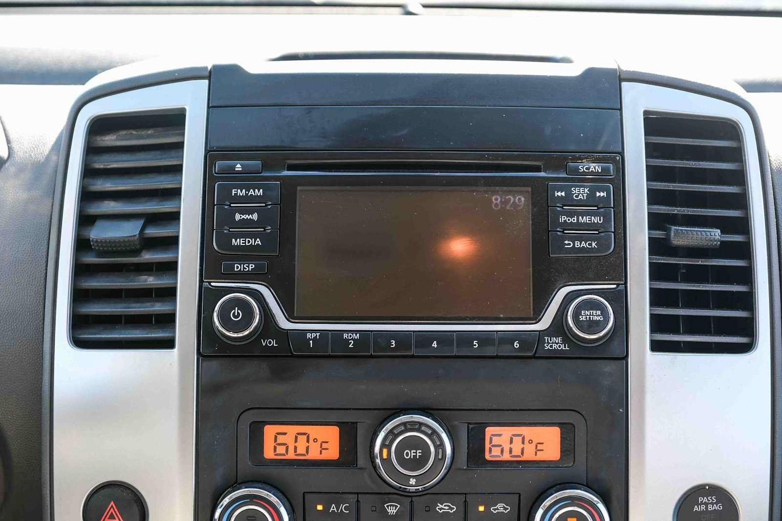 Used 2018 Nissan Frontier SV w/ Value Truck Package RWD image 15