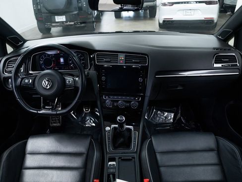 Used 2019 Volkswagen Golf R 4-Door image 8