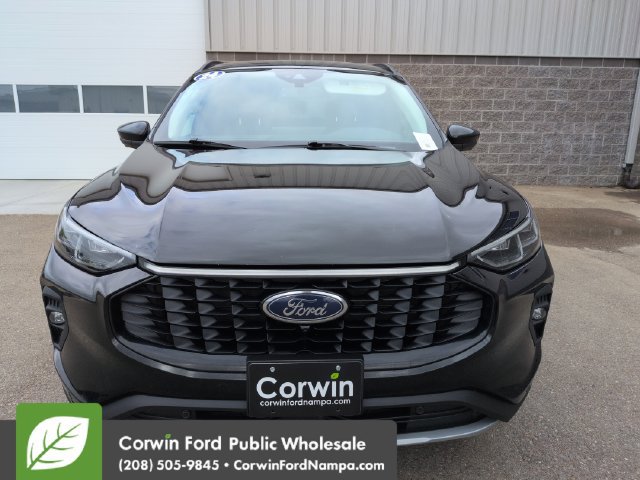 Used 2024 Ford Escape Platinum AWD/4WD image 8