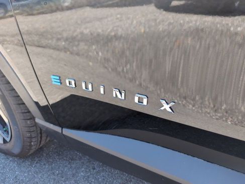 New 2026 Chevrolet Equinox EV LT image 10