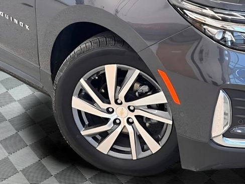 Certified 2022 Chevrolet Equinox Premier FWD image 34