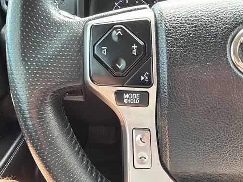 Used 2021 Toyota 4Runner SR5 Premium w/ Moonroof Package AWD/4WD image 18
