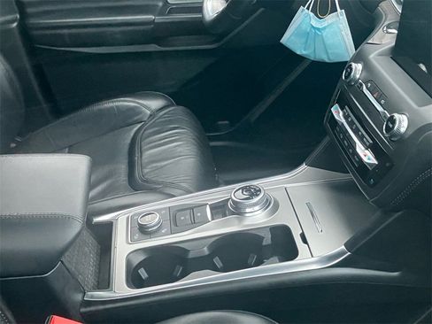 Used 2020 Ford Explorer Platinum w/ Premium Technology Package image 6