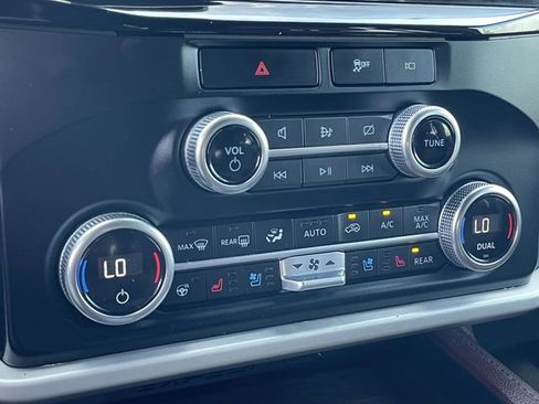 Used 2023 Ford Expedition Max Limited image 20