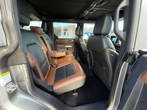 Used 2023 Ford Bronco Outer Banks image 11
