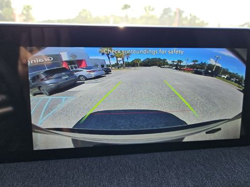 Used 2026 Nissan Kicks SV w/ SV Premium Package FWD image 9