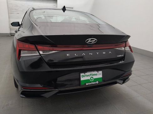 Used 2022 Hyundai Elantra Limited FWD image 6