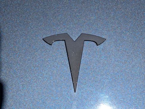 Used 2022 Tesla Model 3 Long Range AWD/4WD image 9