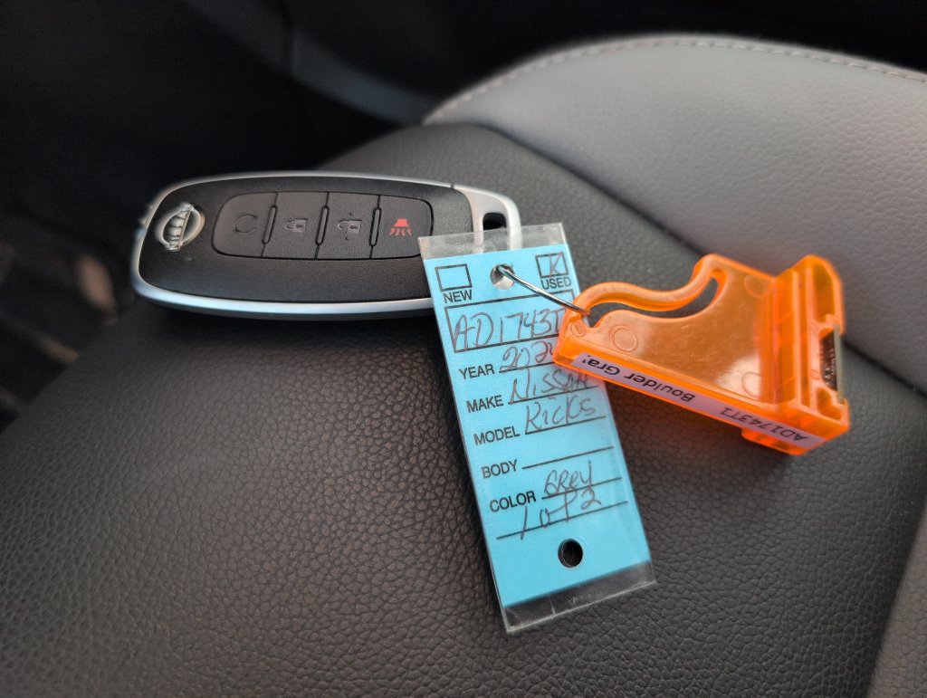 Used 2024 Nissan Kicks SR w/ SR Premium Package FWD image 14