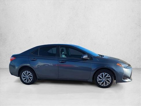 Used 2017 Toyota Corolla L image 5