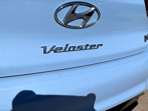 Used 2020 Hyundai Veloster N w/ Performance Package FWD image 30