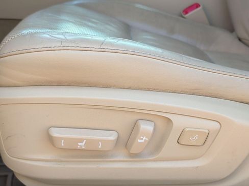 Used 2015 Lexus ES 350 w/ Luxury Package FWD image 10