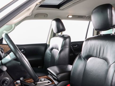 Used 2022 Nissan Armada SL w/ Captain's Chairs Package image 25