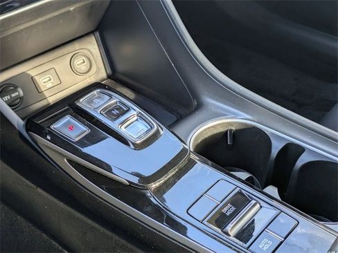 Certified 2023 Hyundai Sonata SE w/ Winter Weather Package image 9