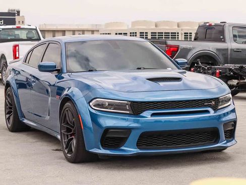 Used 2022 Dodge Charger Scat Pack RWD image 3