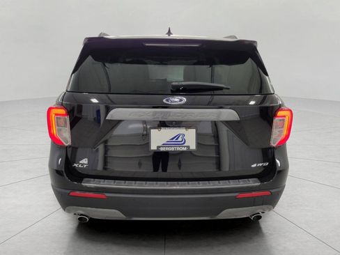 Used 2023 Ford Explorer XLT w/ Equipment Group 202A AWD/4WD image 27