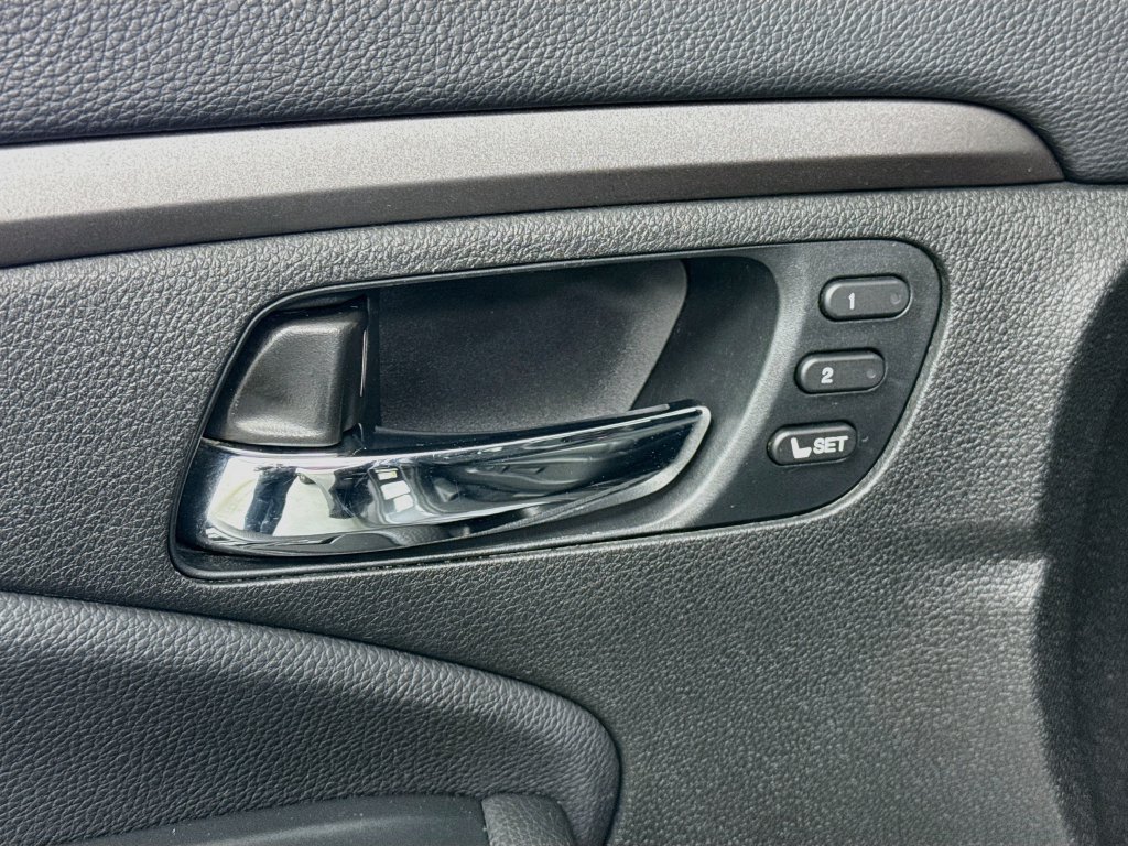 Used 2022 Honda Pilot Special Edition image 19