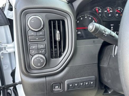 New 2025 GMC Sierra 2500 Pro w/ Convenience Package image 17