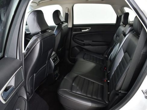 Used 2024 Ford Edge SEL w/ Convenience Package AWD/4WD image 16
