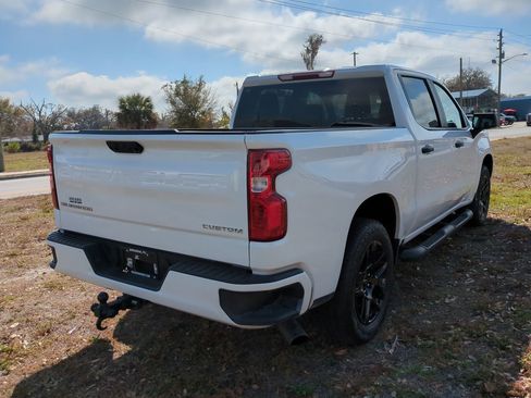Used 2025 Chevrolet Silverado 1500 Custom w/ Turbomax Blackout Package image 4