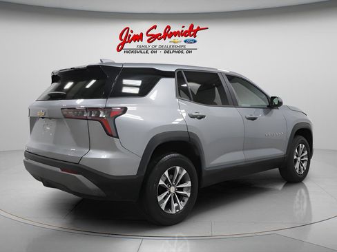 Used 2025 Chevrolet Equinox LT image 5