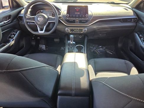 Used 2023 Nissan Altima 2.5 SV image 15