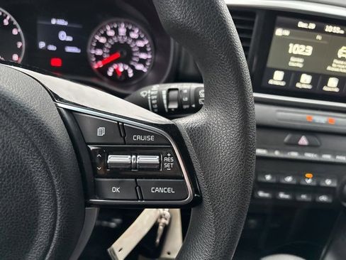 Used 2020 Kia Sportage LX image 15
