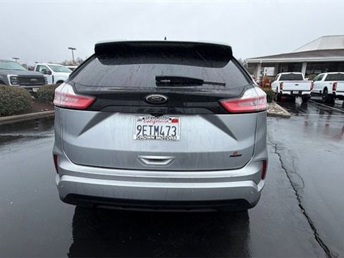 Used 2022 Ford Edge SE w/ Black Appearance Package image 5