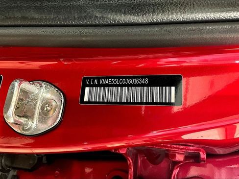 Used 2018 Kia Stinger GT2 image 34