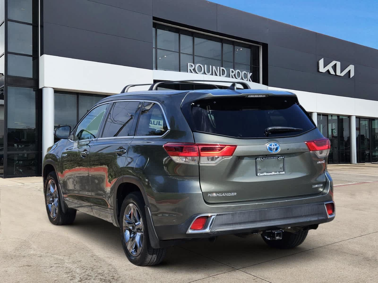 Used 2019 Toyota Highlander Limited Platinum w/ Carpet Mat Package (TMS) AWD/4WD image 6