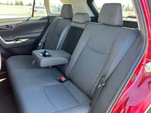 Used 2020 Toyota RAV4 LE w/ Carpet Mat Package FWD image 16