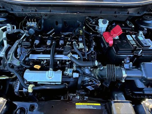 Used 2020 Nissan Kicks SR image 31