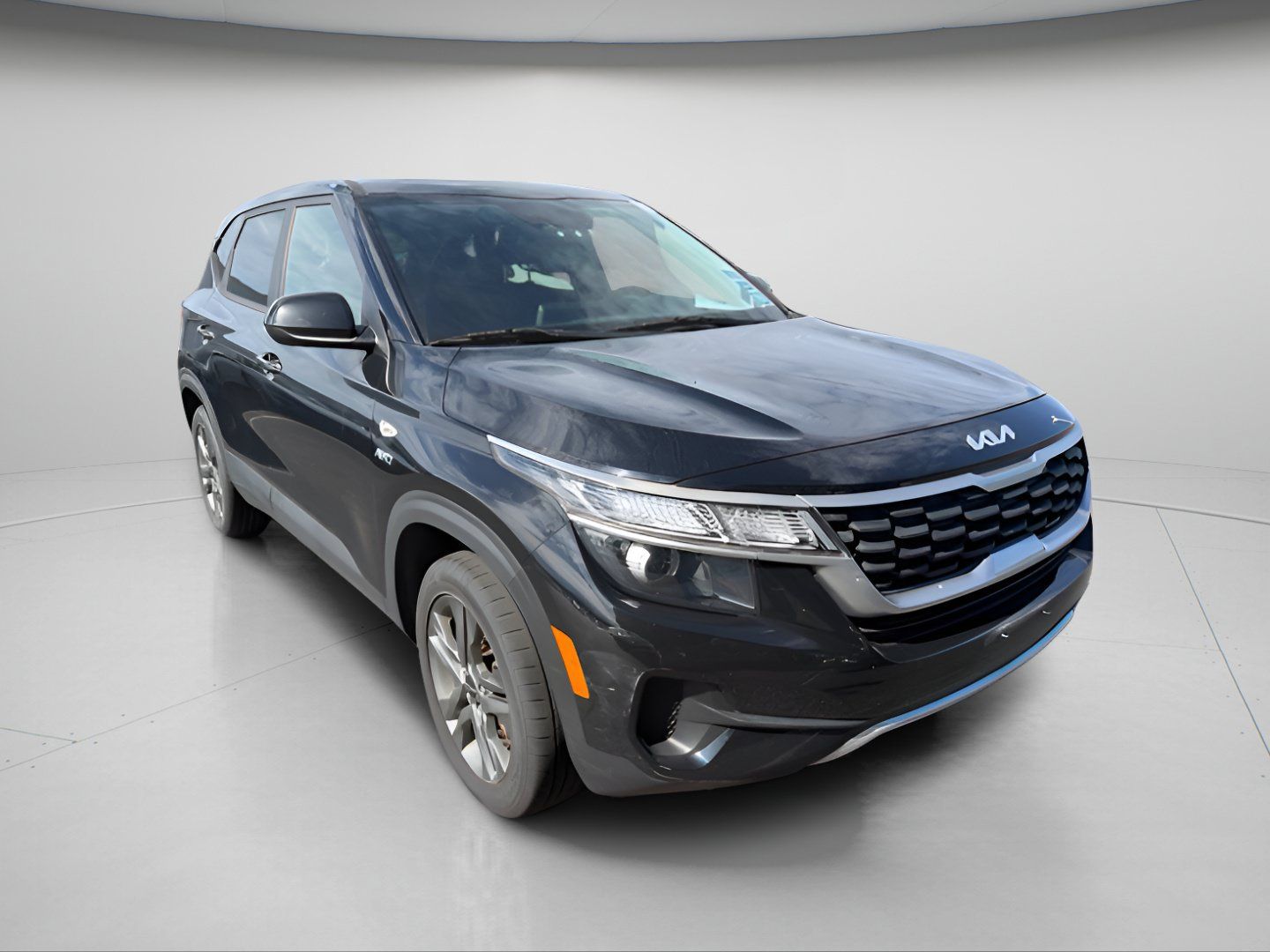 Used 2023 Kia Seltos LX AWD/4WD image 5