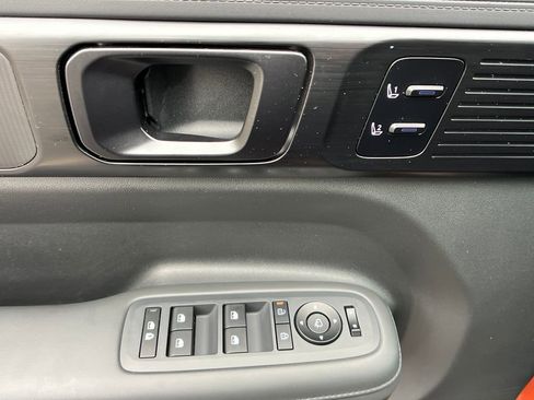 Used 2025 Hyundai Santa Fe Calligraphy image 12