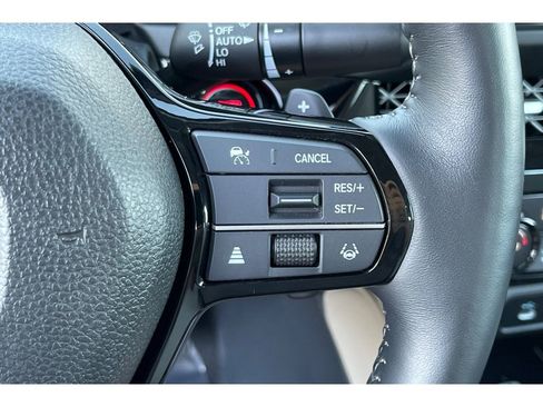 Certified 2025 Honda Accord Touring image 36