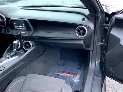 Used 2017 Chevrolet Camaro LT image 15