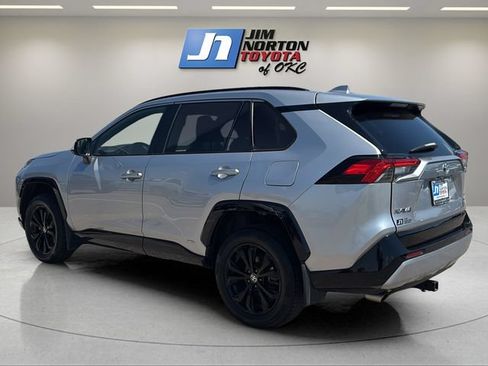 Used 2023 Toyota RAV4 SE w/ Convenience Package AWD/4WD image 7