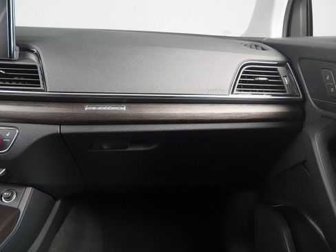 Used 2023 Audi Q5 2.0T Premium w/ Convenience Package AWD/4WD image 34