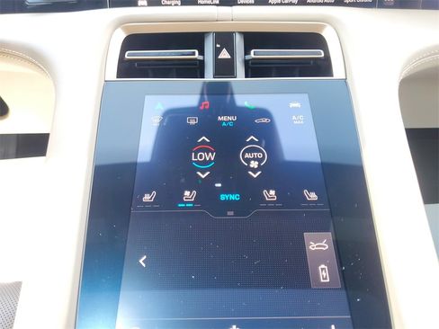 Used 2023 Porsche Taycan 4S image 14