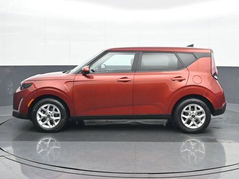 Used 2023 Kia Soul LX w/ Option Group 015 image 3