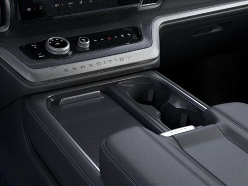 New 2026 Ford Expedition Platinum w/ Stealth Appearance Package AWD/4WD image 15