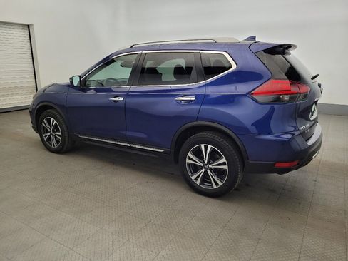 Used 2017 Nissan Rogue SL w/ SL Premium Package image 3